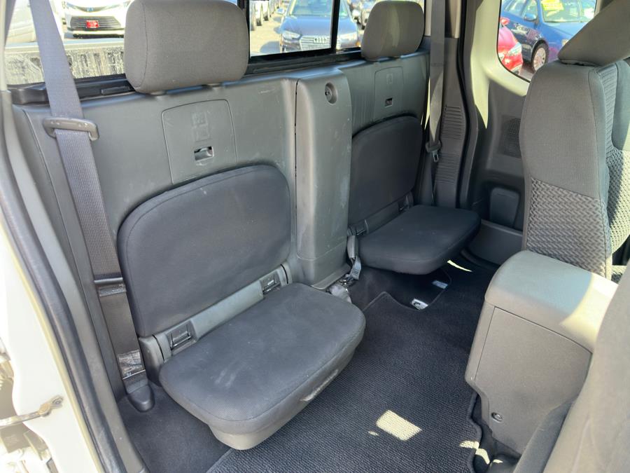 2021 Nissan Frontier King Cab 4x4 SV Auto photo