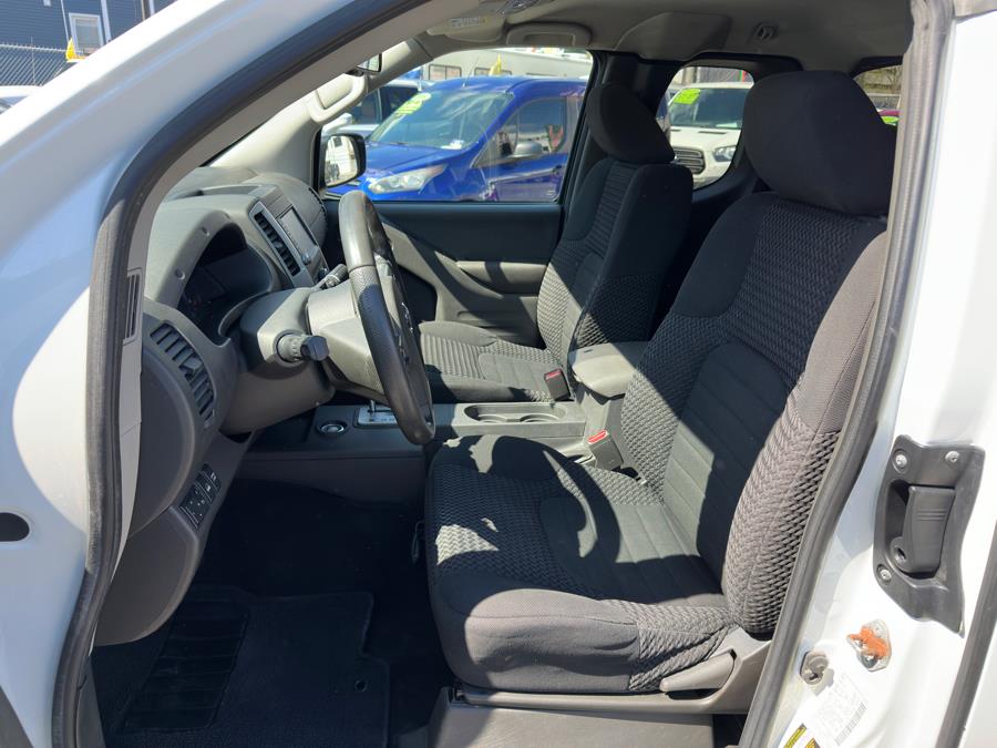 2021 Nissan Frontier King Cab 4x4 SV Auto photo