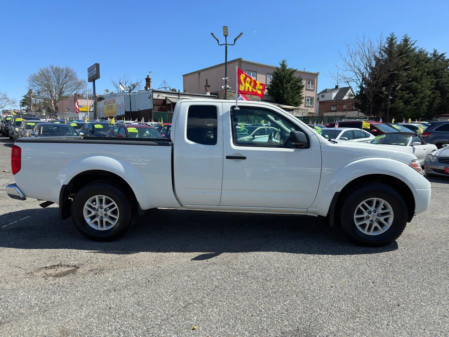 2021 Nissan Frontier King Cab 4x4 SV Auto photo