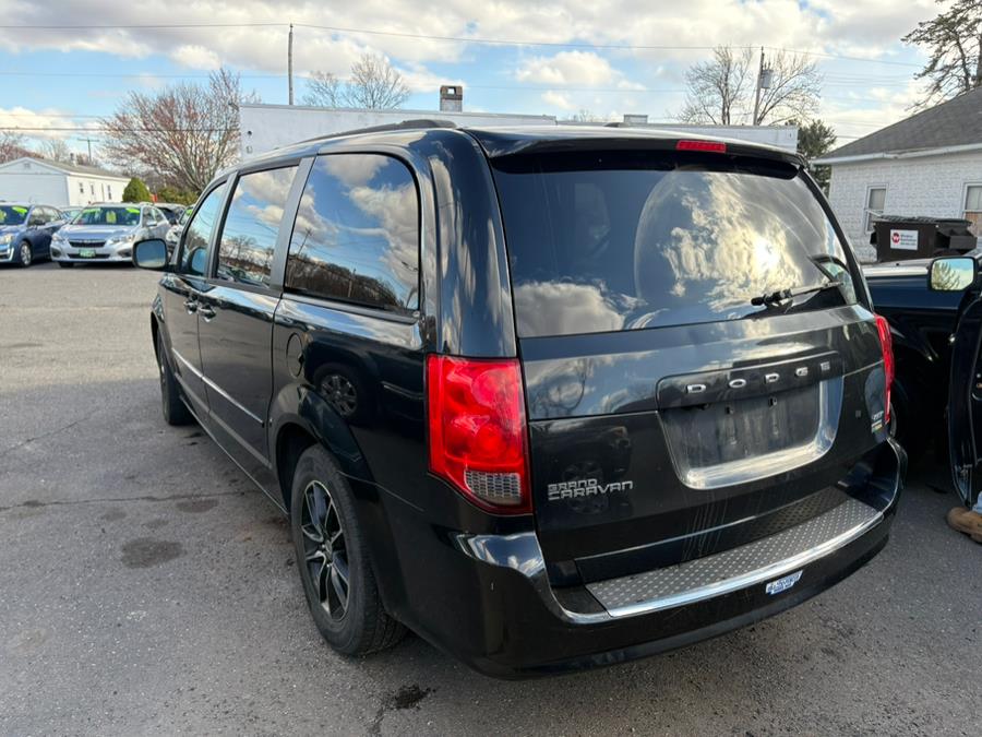 2017 Dodge Grand Caravan GT Wagon Retail *Ltd Avail* photo