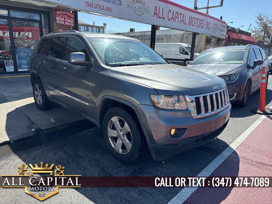 2011 Jeep Grand Cherokee Laredo photo