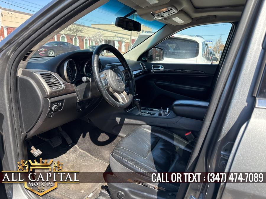 2011 Jeep Grand Cherokee Laredo photo