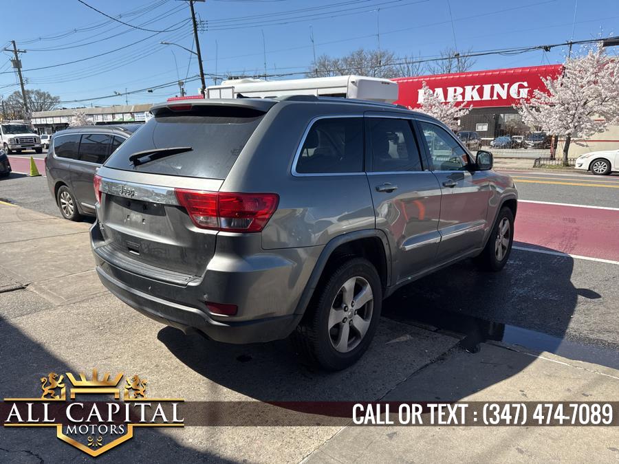 2011 Jeep Grand Cherokee Laredo photo