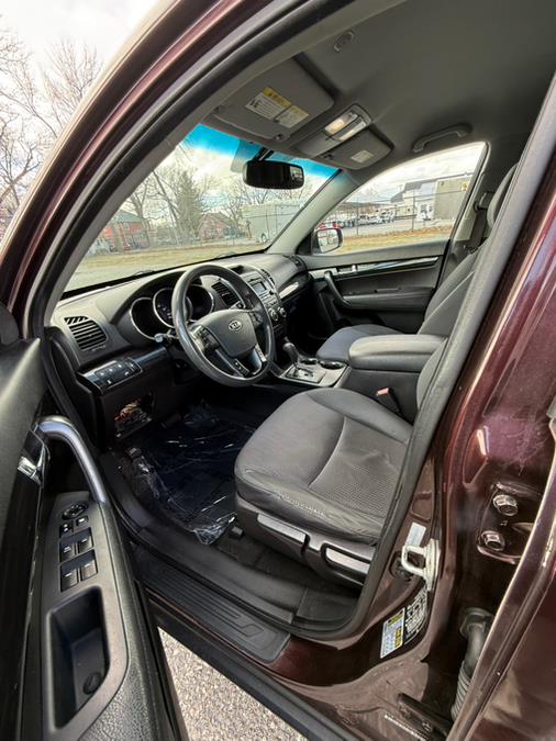 2012 Kia Sorento LX photo