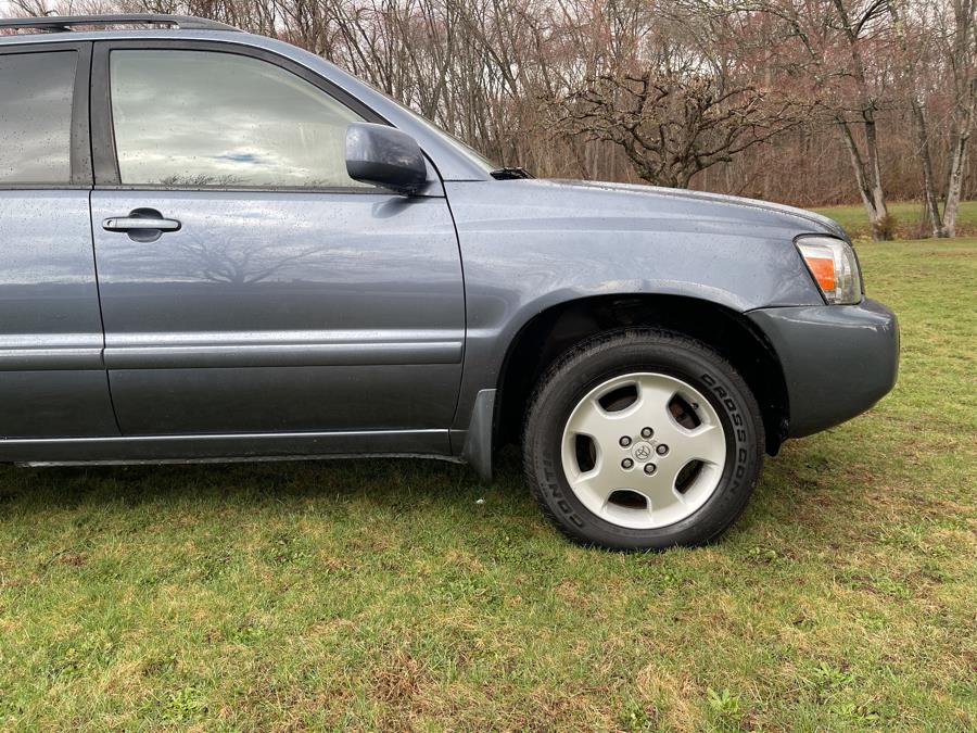 2005 Toyota Highlander photo