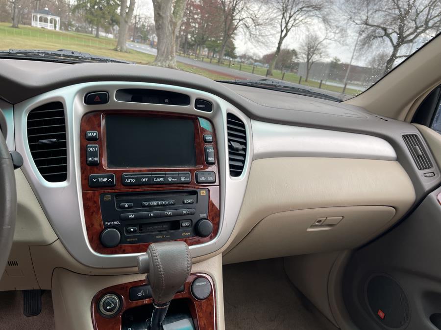 2005 Toyota Highlander photo
