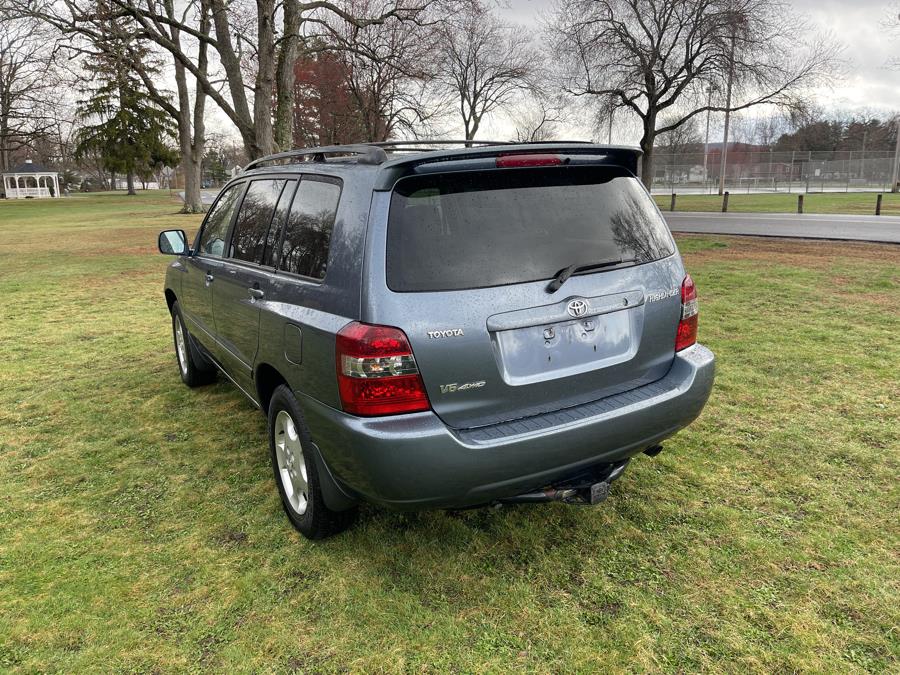 2005 Toyota Highlander photo
