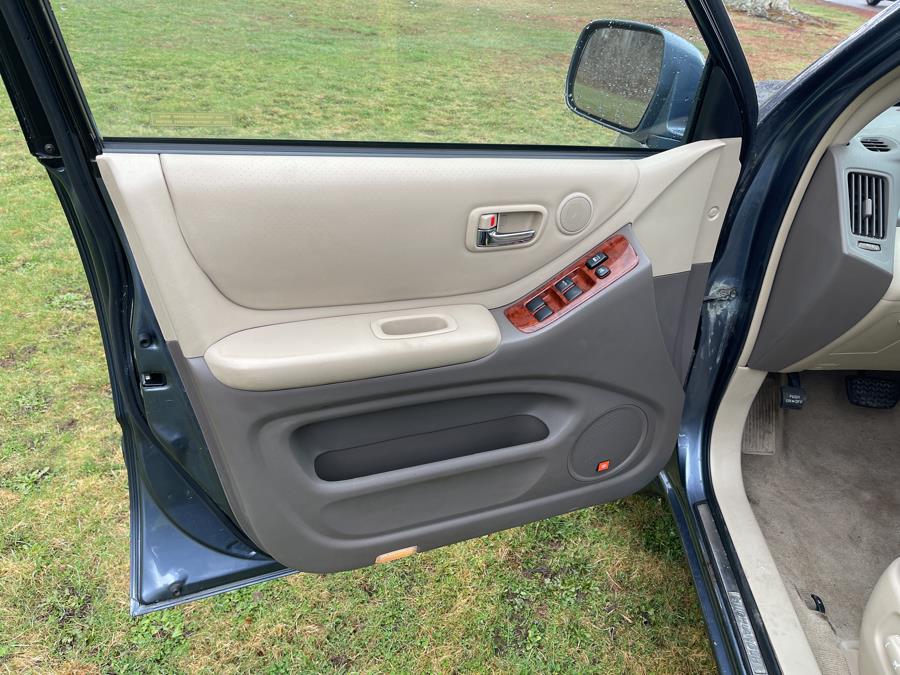 2005 Toyota Highlander photo