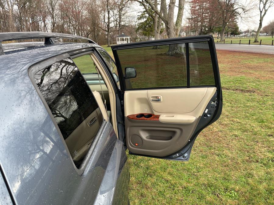 2005 Toyota Highlander photo