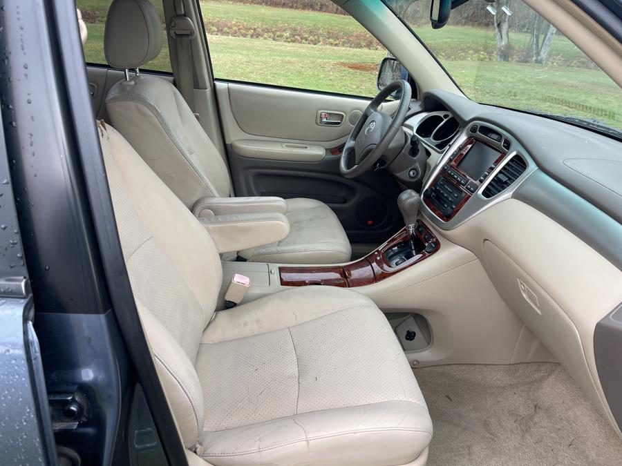 2005 Toyota Highlander photo