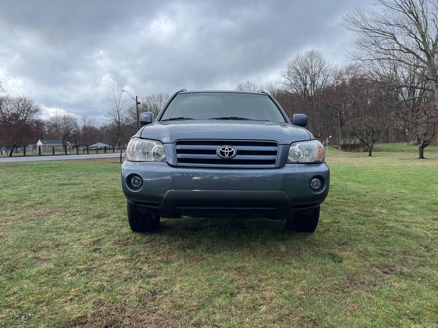 2005 Toyota Highlander photo