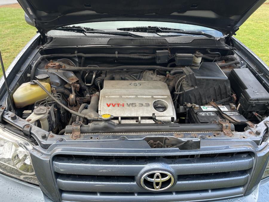 2005 Toyota Highlander photo