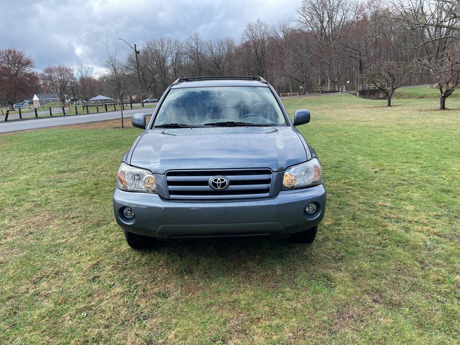 2005 Toyota Highlander photo