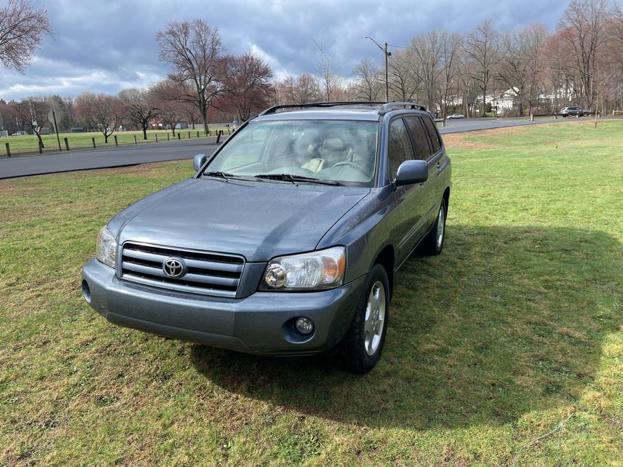 2005 Toyota Highlander photo