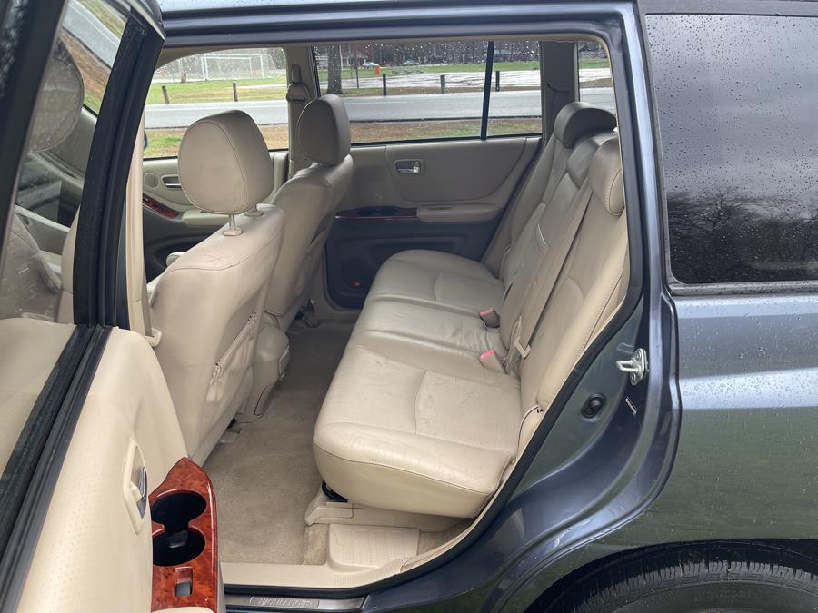 2005 Toyota Highlander photo