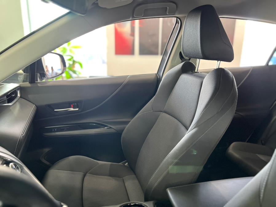 2021 Toyota Venza LE AWD (Natl) photo