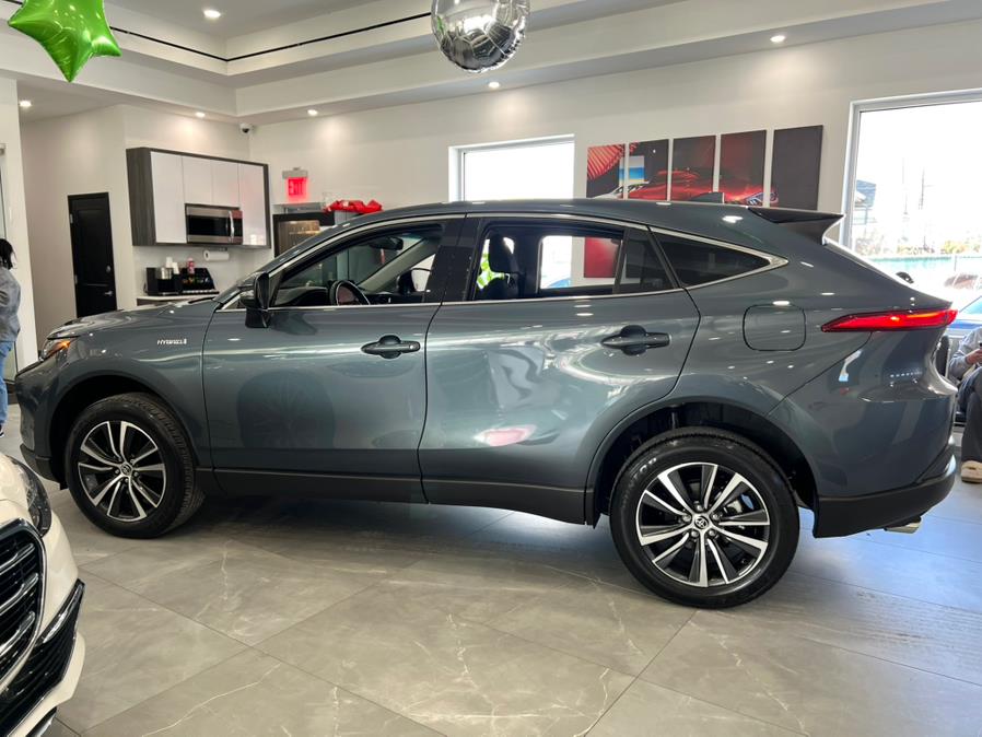 2021 Toyota Venza LE AWD (Natl) photo