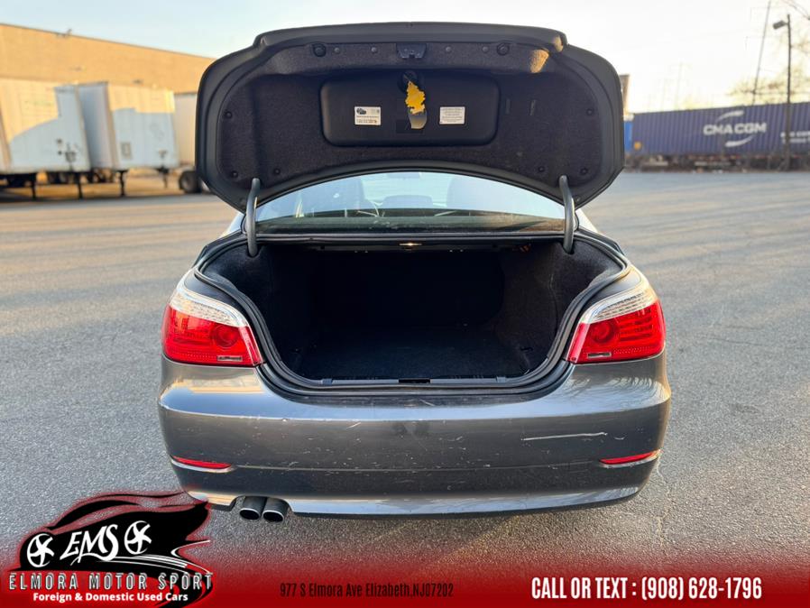 2008 BMW 5-Series 528xi photo
