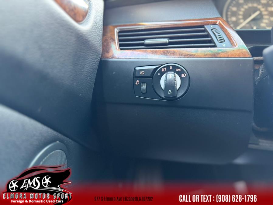 2008 BMW 5-Series 528xi photo