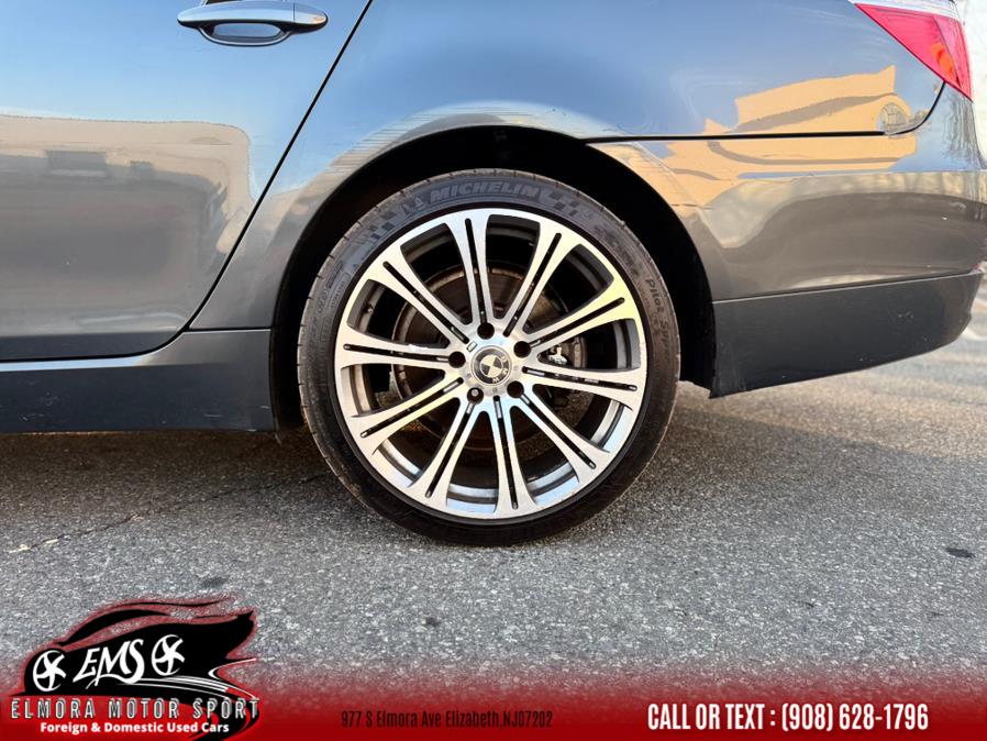 2008 BMW 5-Series 528xi photo