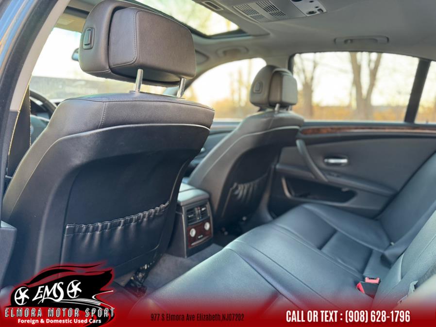 2008 BMW 5-Series 528xi photo