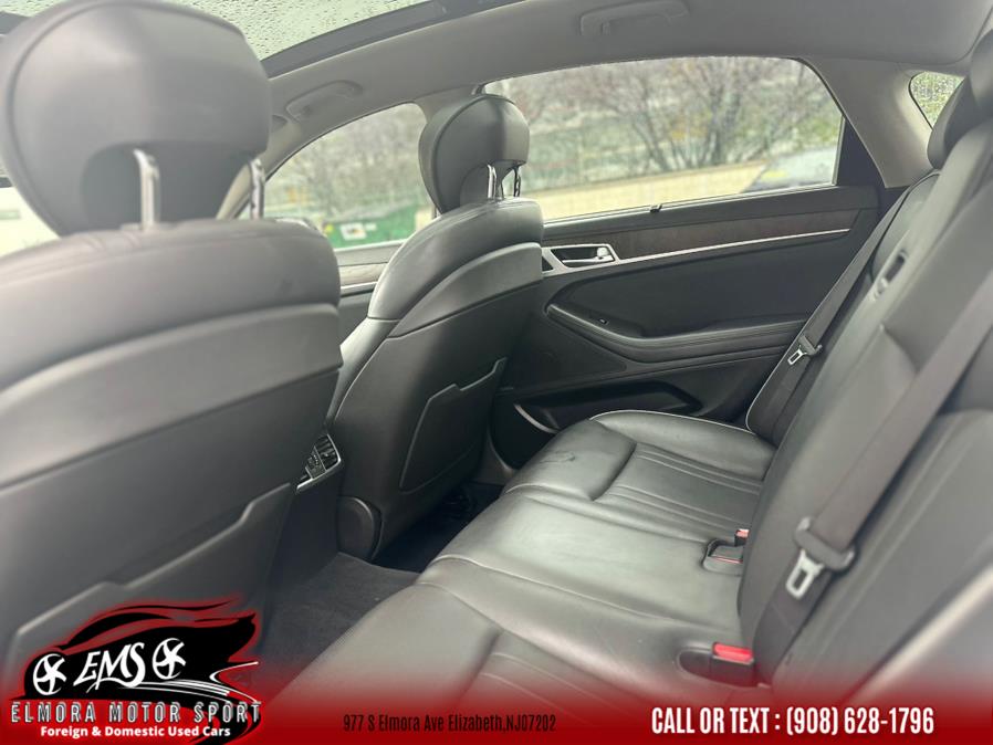 2015 Hyundai Genesis 3.8L photo