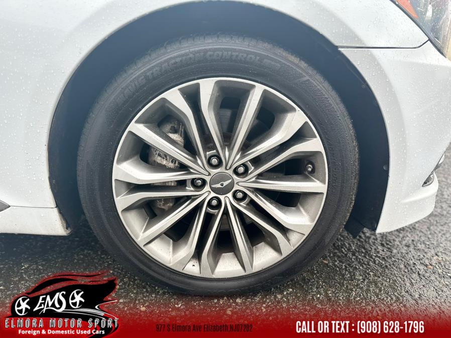 2015 Hyundai Genesis 3.8L photo