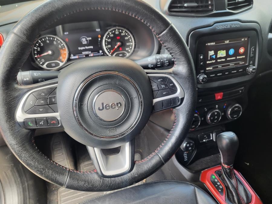 2017 Jeep Renegade Trailhawk 4x4 photo