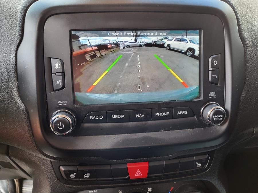 2017 Jeep Renegade Trailhawk 4x4 photo