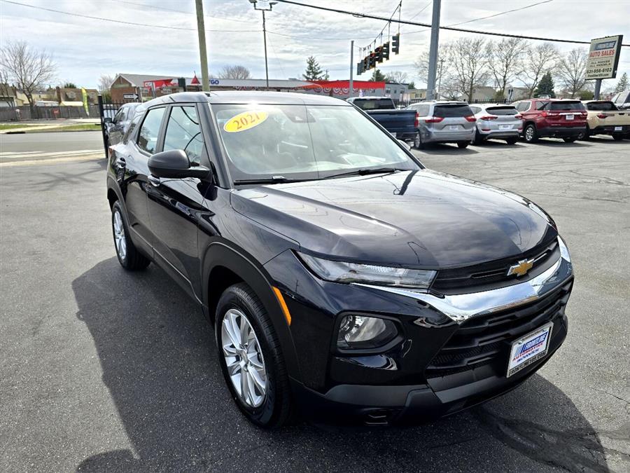 2021 Chevrolet Trailblazer AWD 4dr LS photo