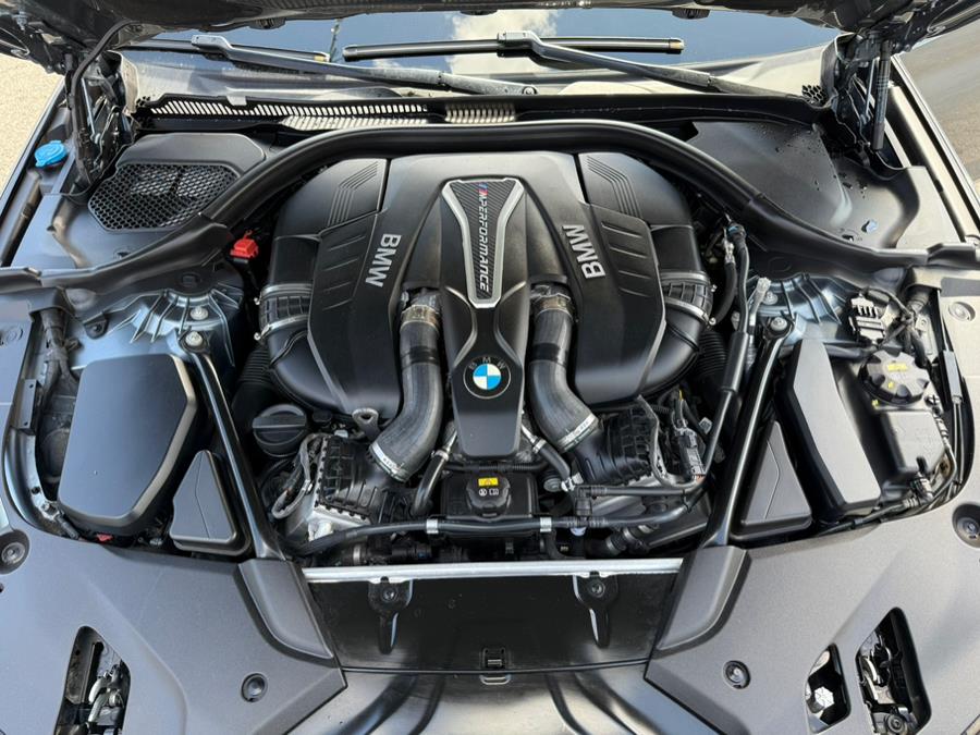 2019 BMW 5-Series M550i xDrive Sedan photo