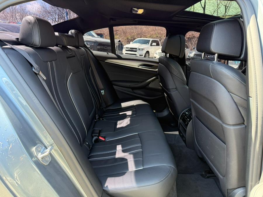 2019 BMW 5-Series M550i xDrive Sedan photo