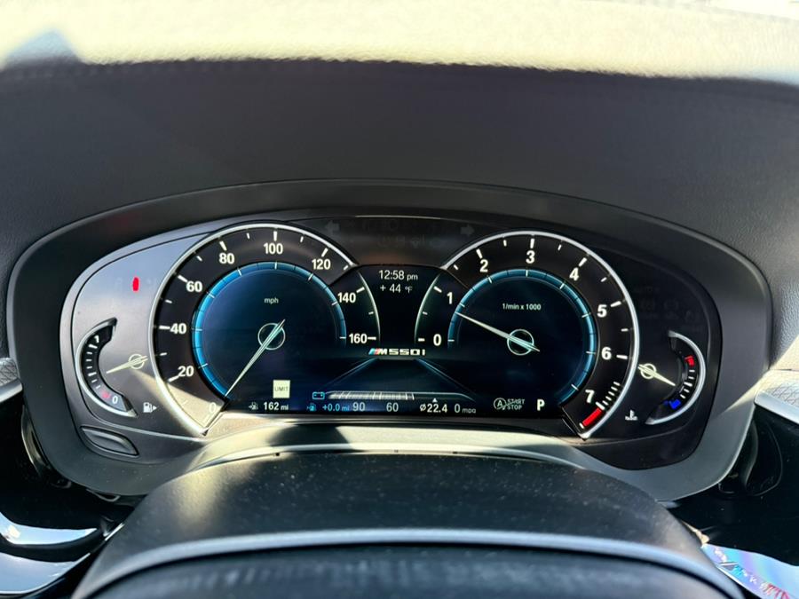 2019 BMW 5-Series M550i xDrive Sedan photo