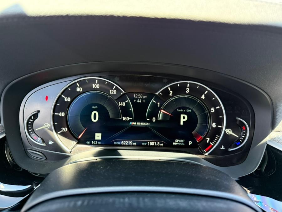 2019 BMW 5-Series M550i xDrive Sedan photo