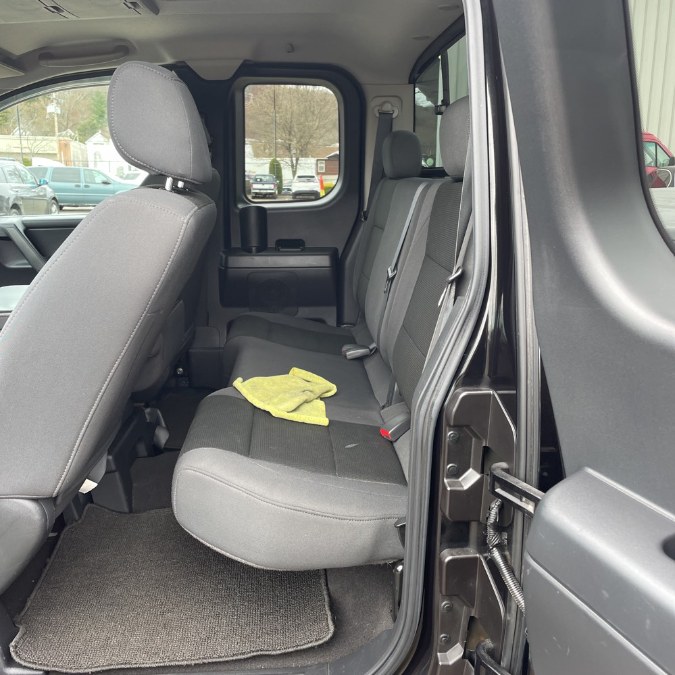 2008 Nissan Titan XE photo