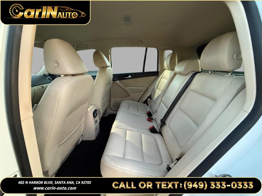 2016 Volkswagen Tiguan 2WD 4dr Auto S photo