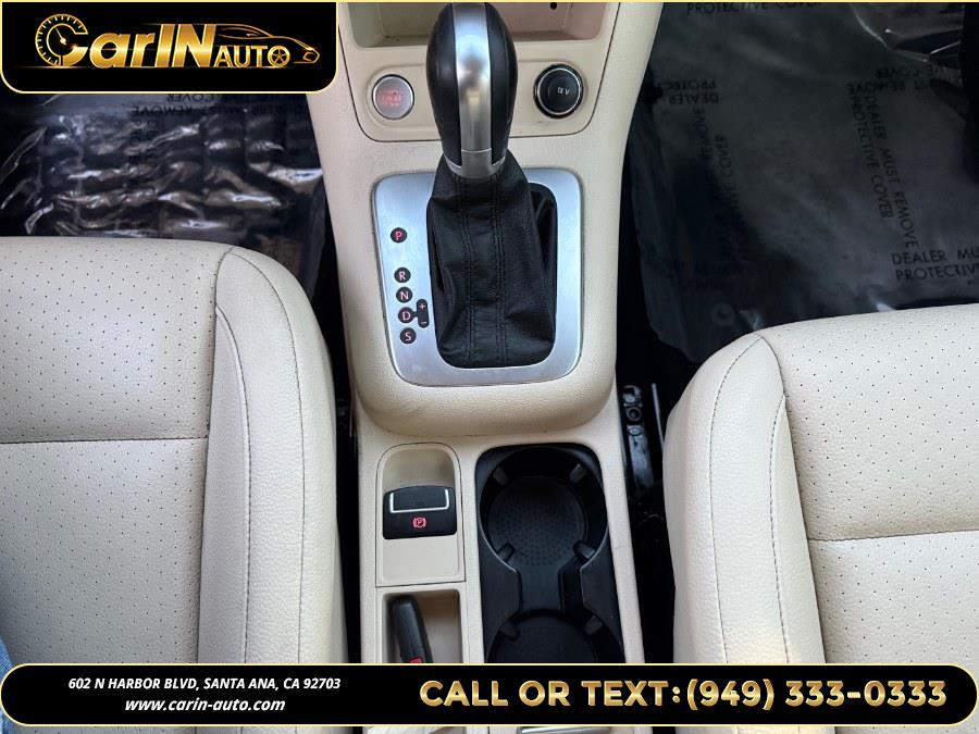2016 Volkswagen Tiguan 2WD 4dr Auto S photo