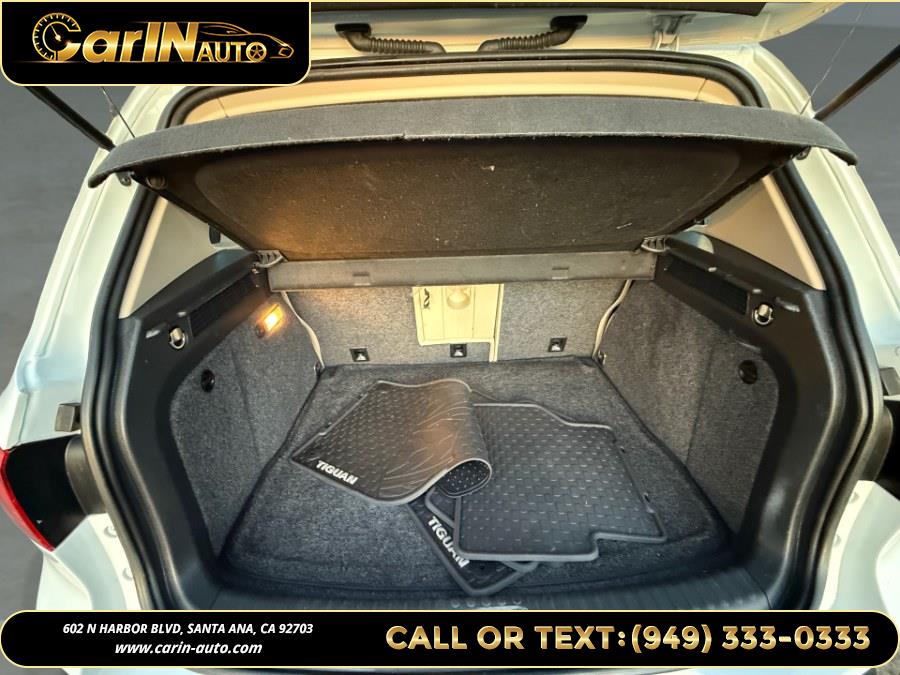 2016 Volkswagen Tiguan 2WD 4dr Auto S photo