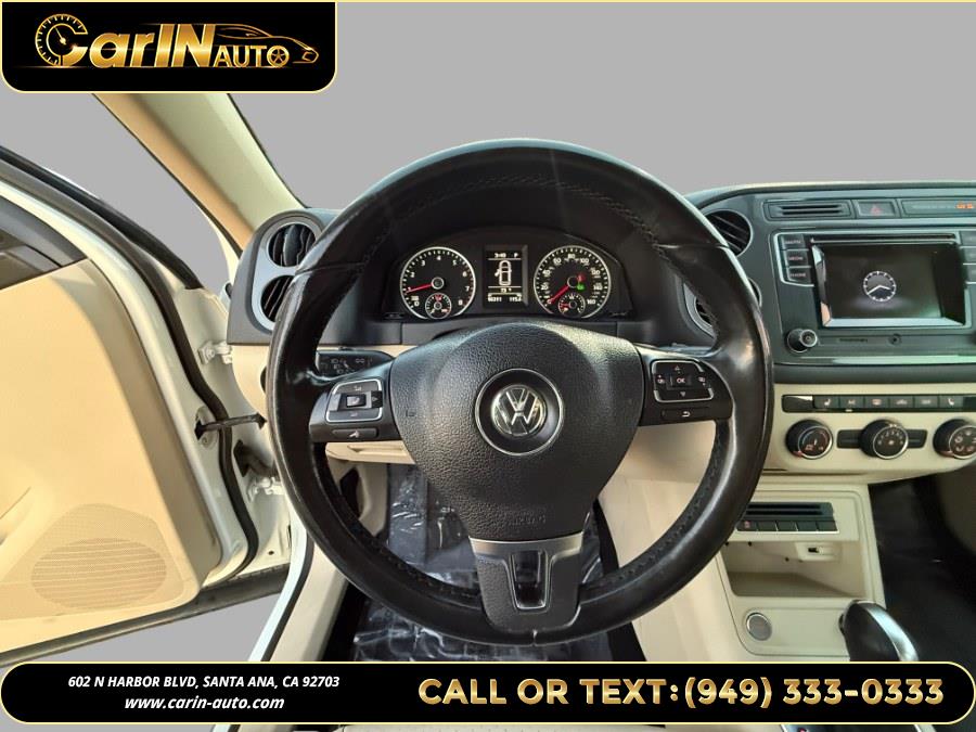 2016 Volkswagen Tiguan 2WD 4dr Auto S photo