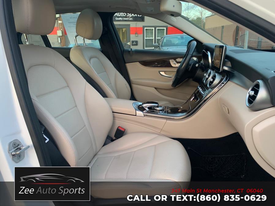 2016 Mercedes-Benz C-Class 4dr Sdn C 300 Luxury 4MATIC photo
