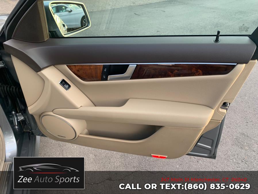 2012 Mercedes-Benz C-Class C300 4MATIC Luxury photo