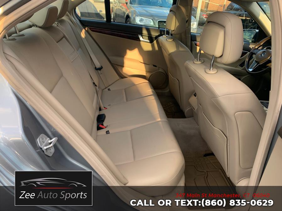 2012 Mercedes-Benz C-Class C300 4MATIC Luxury photo