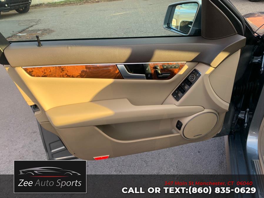2012 Mercedes-Benz C-Class C300 4MATIC Luxury photo