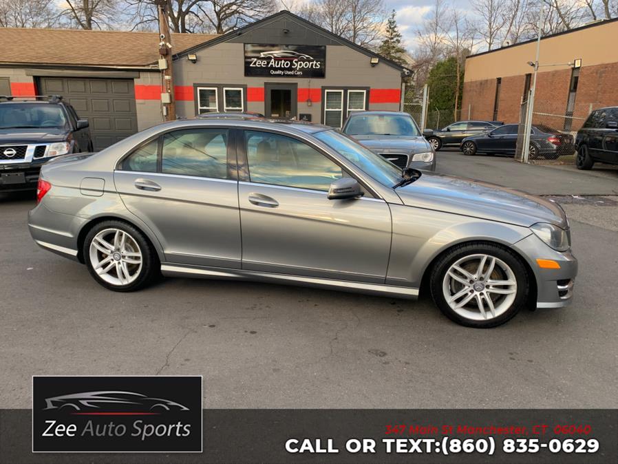 2012 Mercedes-Benz C-Class C300 4MATIC Luxury photo