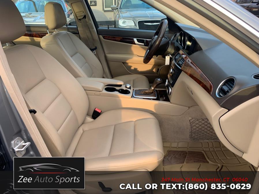 2012 Mercedes-Benz C-Class C300 4MATIC Luxury photo