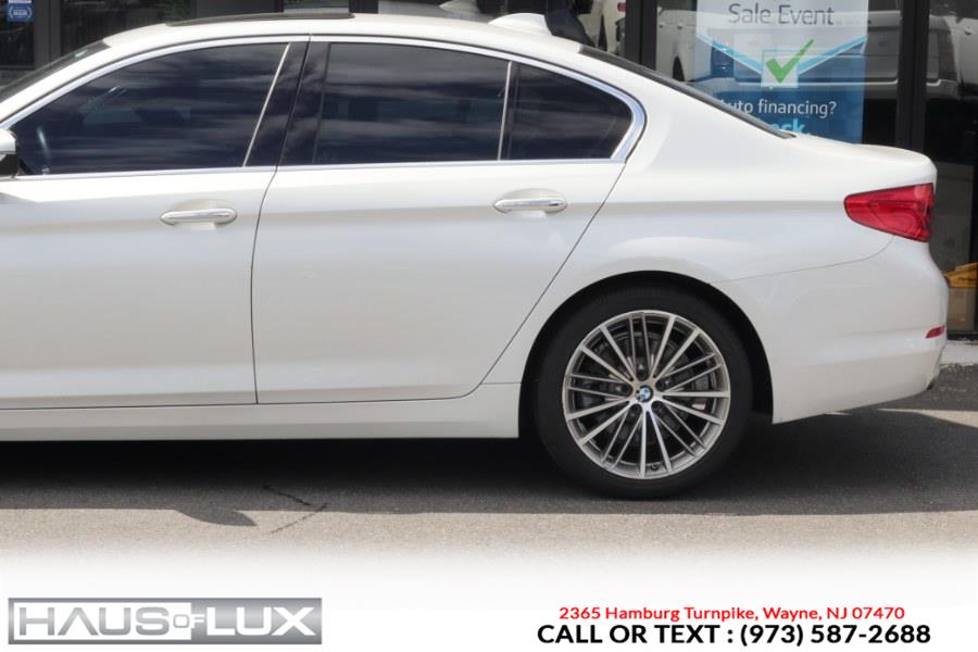 2017 BMW 5-Series 530i xDrive Sedan photo