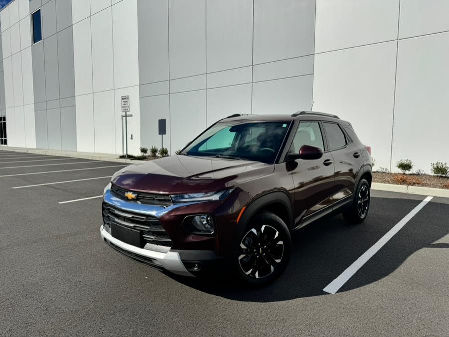 2023 Chevrolet Trailblazer FWD 4dr LT photo