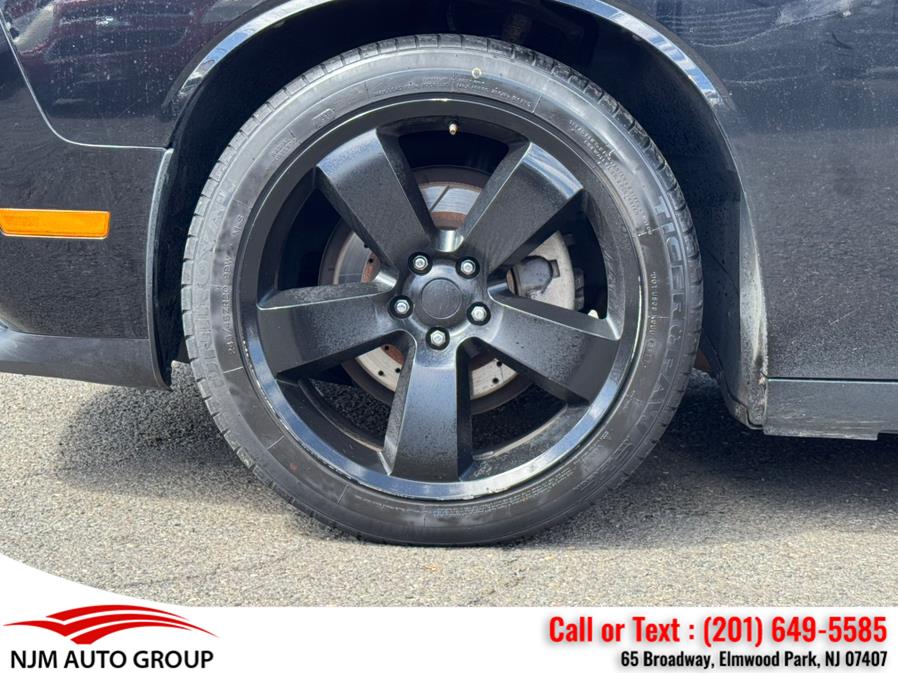 2014 Dodge Challenger SXT photo