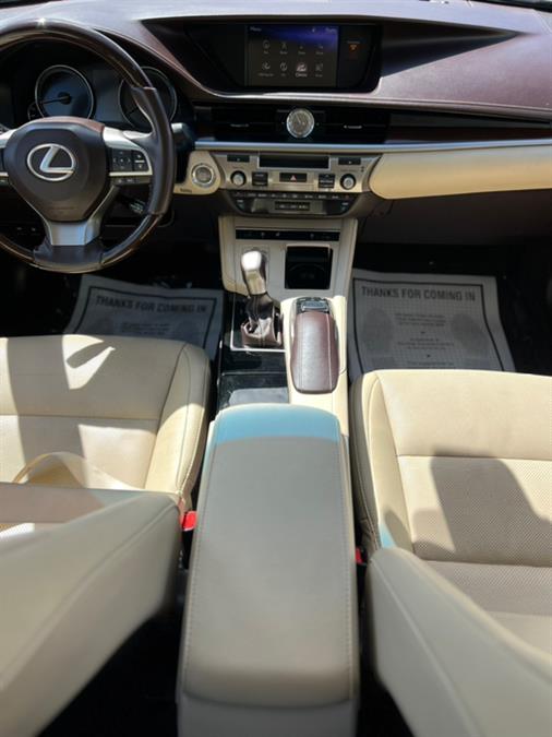 2017 Lexus ES ES photo