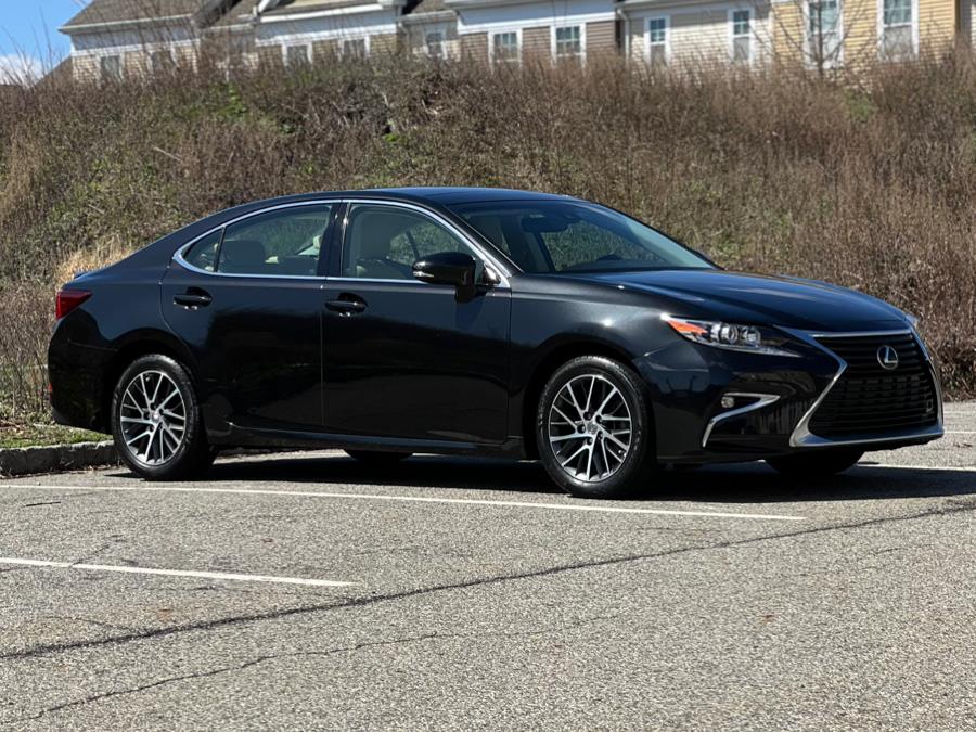 2017 Lexus ES ES photo